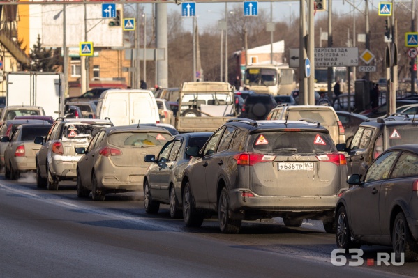 Водителей хотят склонить к использованию альтернативного моторного топлива Водителей хотят склонить к использованию альтернативного моторного топлива