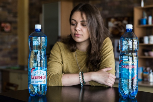 Теперь «Карачинскую» будут разливать в старые бутылки, но с новой этикеткой Теперь «Карачинскую» будут разливать в старые бутылки, но с новой этикеткой