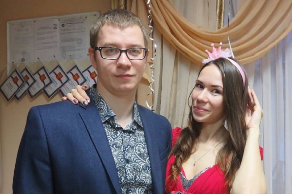 Илья Новиков хочет помогать волонтерам-поисковикам Илья Новиков хочет помогать волонтерам-поисковикам