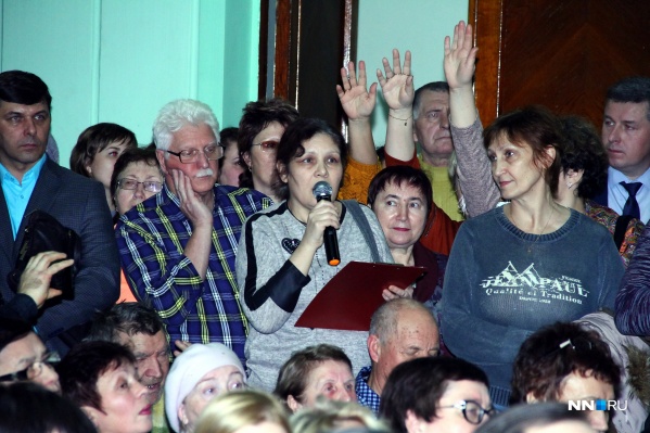 Задать свой вопрос хотели многие собравшиеся Задать свой вопрос хотели многие собравшиеся