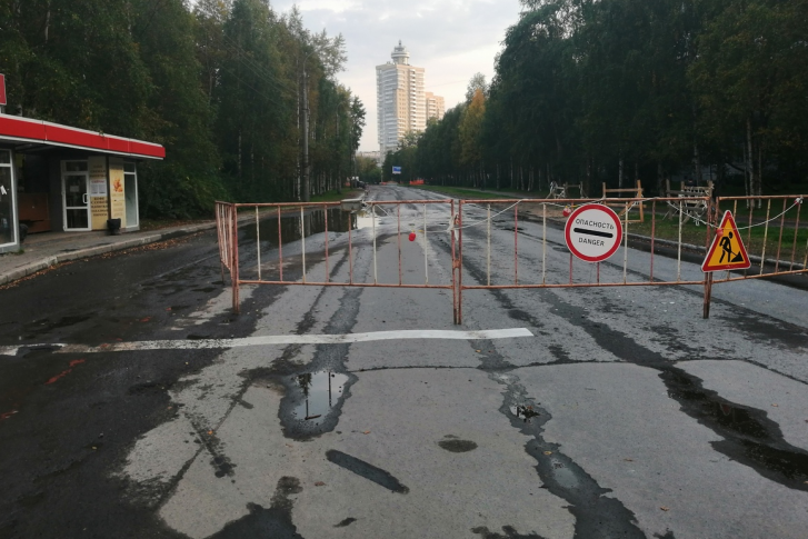 Движение по Обводному каналу обещают возобновить 26 сентября Движение по Обводному каналу обещают возобновить 26 сентября