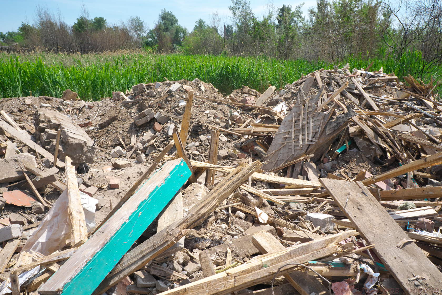 «Будем называться мусорным полигоном»: в Калаче-на-Дону продолжают смывать дома в воду