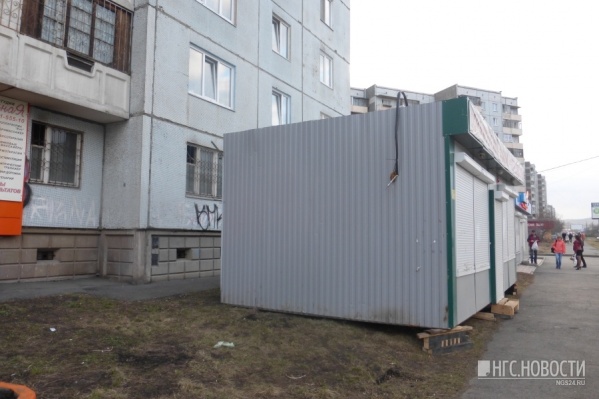 Павильон напротив детского сада поймали на незаконной продаже алкоголя Павильон напротив детского сада поймали на незаконной продаже алкоголя