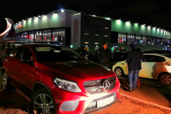 Приставы нашли автомобиль на стоянке «Арены-2000» Приставы нашли автомобиль на стоянке «Арены-2000»