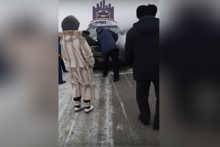 Ветер только помогал пламени разгораться Ветер только помогал пламени разгораться