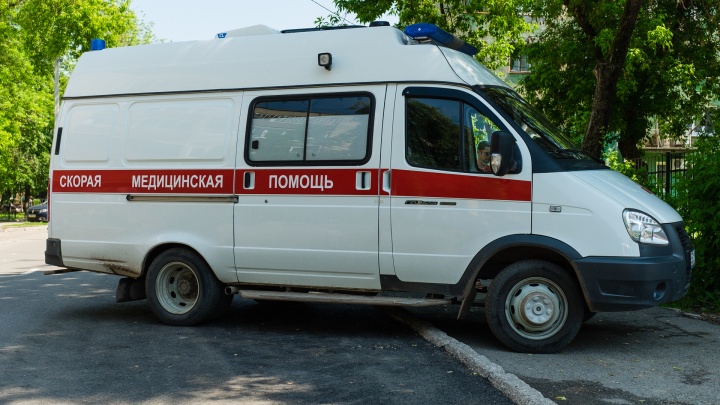 В Перми пенсионер погиб от удара током, когда косил траву