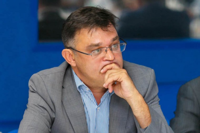 Юрий Кузнецов возглавляет управление по земельным ресурсам мэрии и занимает пост заместителя начальника департамента земельных и имущественных отношений Юрий Кузнецов возглавляет управление по земельным ресурсам мэрии и занимает пост заместителя начальника департамента земельных и имущественных отношений
