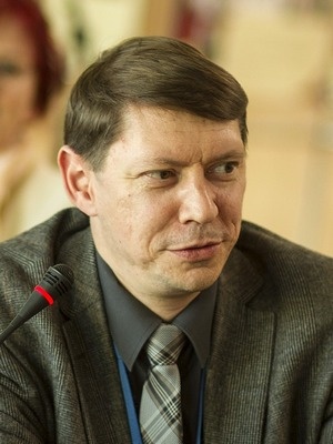 Дмитрий Карнаухов работает в НГТУ на кафедре международных отношений и регионоведения Дмитрий Карнаухов работает в НГТУ на кафедре международных отношений и регионоведения