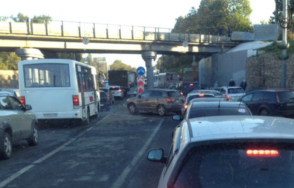 пробки ярославль. пробки ярославль сейчас. пробка на московском проспекте ярославль сейчас. ярославль. пробка на московском проспекте ярославль сейчас.