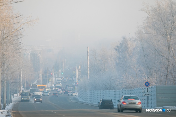 Плохой воздух задержится в Красноярске до вечера вторника