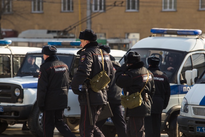 Полицейские скинулись на «премию» добровольно, уверяет подсудимая Полицейские скинулись на «премию» добровольно, уверяет подсудимая