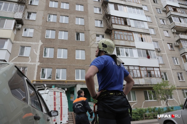 Спасатели хитростью выловили мужчину Спасатели хитростью выловили мужчину