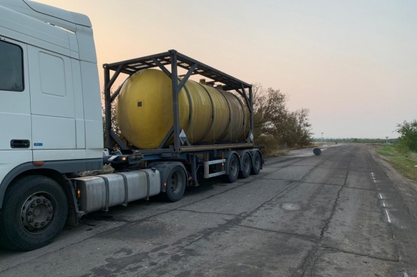 Водитель автоцистерны вез кислоту с волгоградского «Каустика» Водитель автоцистерны вез кислоту с волгоградского «Каустика»