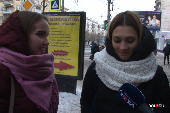 Многие откровенно стеснялись говорить о том, чем были заняты десять дней Многие откровенно стеснялись говорить о том, чем были заняты десять дней 