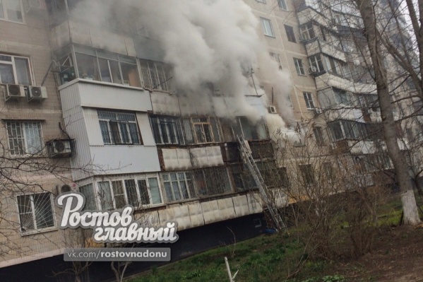 Пожар удалось потушить спустя час после сообщения о нем Пожар удалось потушить спустя час после сообщения о нем