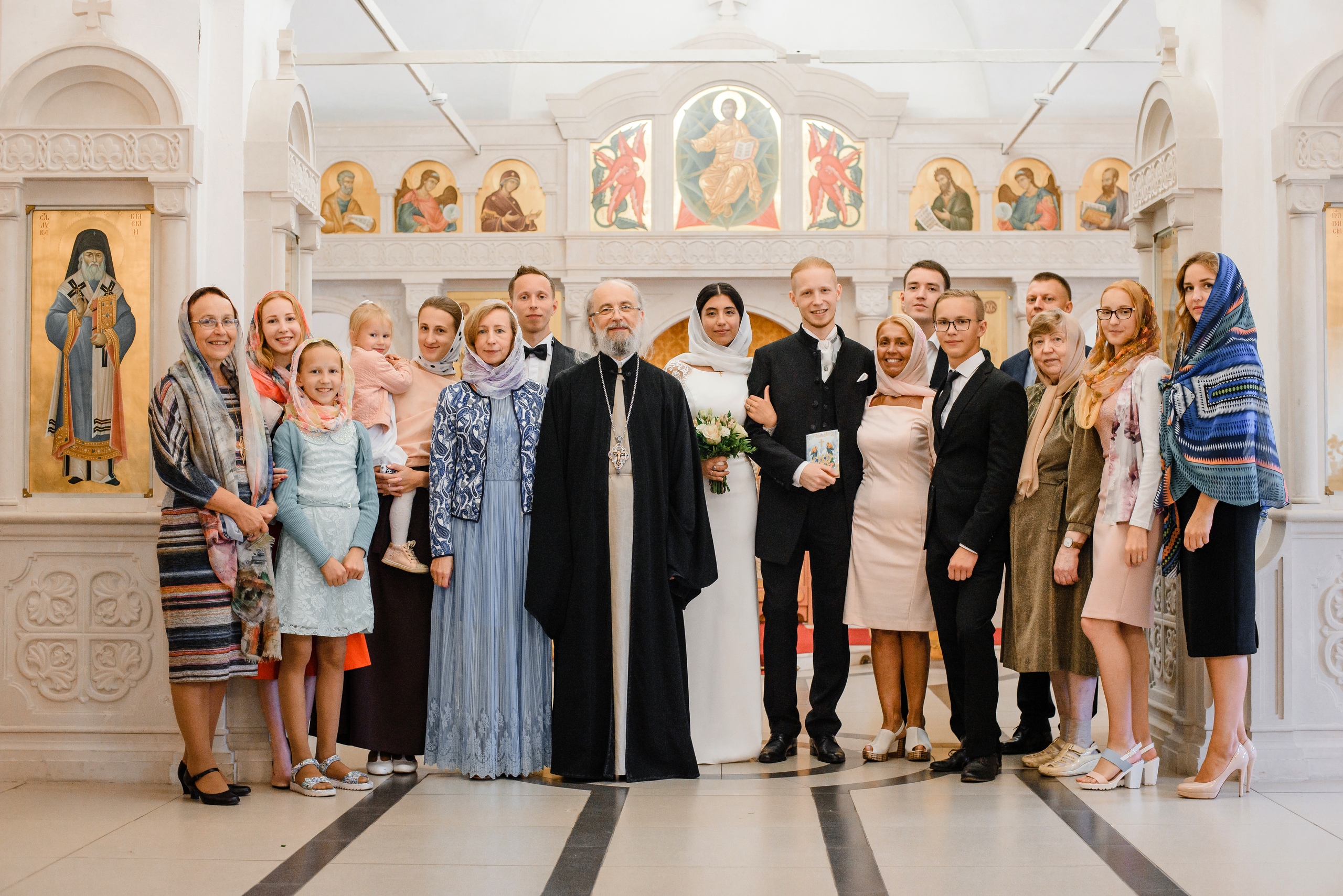 Отец Алексей, его семья и семья супруги его сына Ильи Отец Алексей, его семья и семья супруги его сына Ильи
