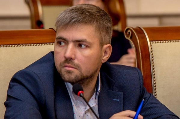 Новосибирский пиарщик и маркетолог Денис Соболев выпустил первую книгу трилогии «Говорящий с травами» о судьбе мальчишки, который перебрался жить в тайгу Новосибирский пиарщик и маркетолог Денис Соболев выпустил первую книгу трилогии «Говорящий с травами» о судьбе мальчишки, который перебрался жить в тайгу