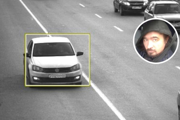 Снимок, на котором Ахметвалиев едет по улице Де Геннина в Академическом. Он выехал на полосу, выделенную для общественного транспорта Снимок, на котором Ахметвалиев едет по улице Де Геннина в Академическом. Он выехал на полосу, выделенную для общественного транспорта