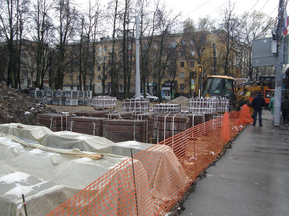 Пока привезли восемь еврофур из 36 Пока привезли восемь еврофур из 36