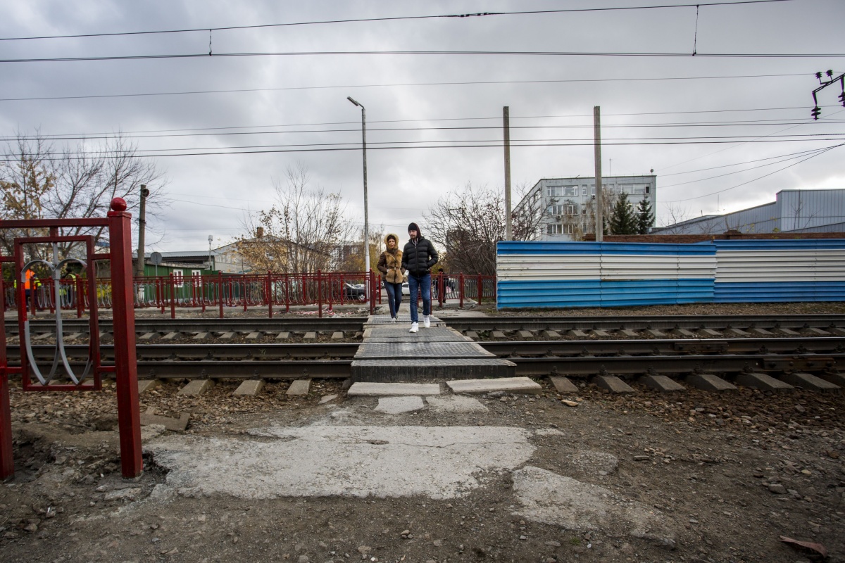 Фото пешеходного перехода через жд пути