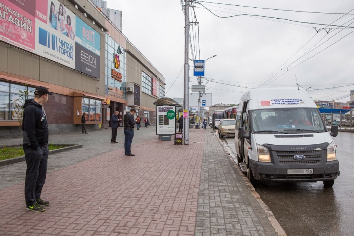 Водители пригородных маршруток агрессивно реагируют на городских пассажиров Водители пригородных маршруток агрессивно реагируют на городских пассажиров