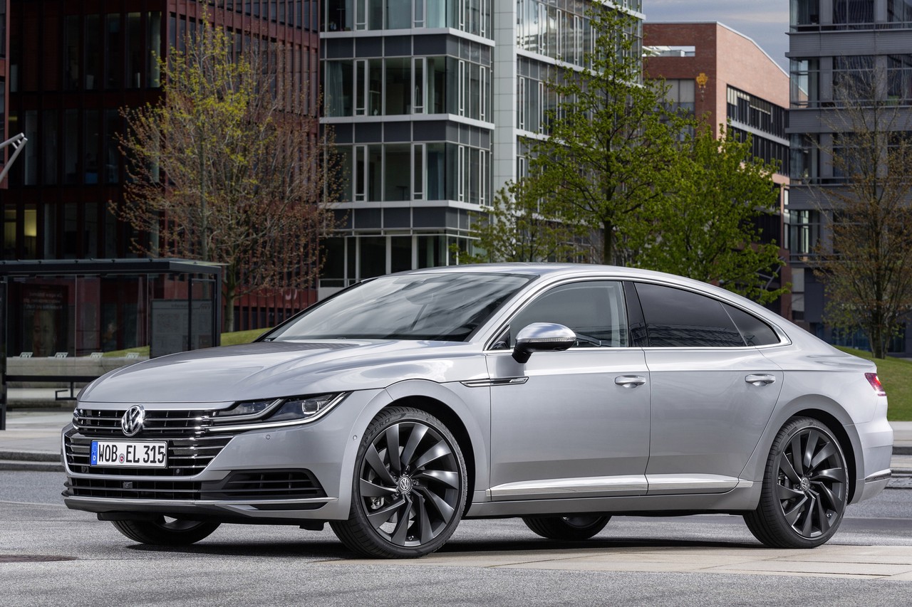 Volkswagen Arteon — лифтбэк со спортивными пропорциями на базе Passat Volkswagen Arteon — лифтбэк со спортивными пропорциями на базе Passat
