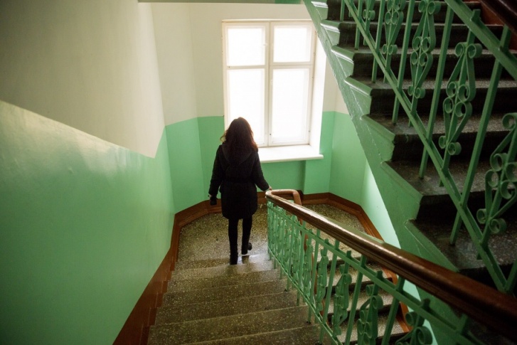 Ярославцев заставят прибраться в подъездах. Или платить штрафы Ярославцев заставят прибраться в подъездах. Или платить штрафы