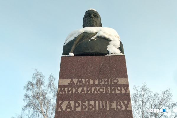 Дмитрий Карбышев, погибший в концлагере Маутхаузен, посмертно стал Героем Советского Союза Дмитрий Карбышев, погибший в концлагере Маутхаузен, посмертно стал Героем Советского Союза
