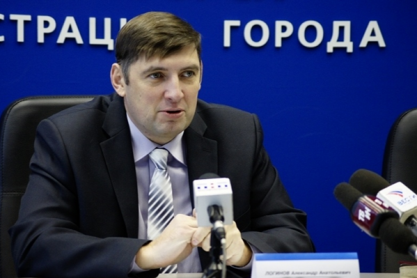 Александра Логинова признали виновным в получении взятки и превышении полномочий Александра Логинова признали виновным в получении взятки и превышении полномочий