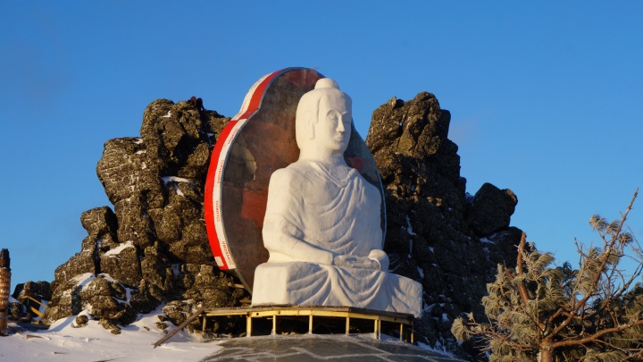 Маршрут выходного дня: совершаем восхождение на самую буддийскую гору Урала