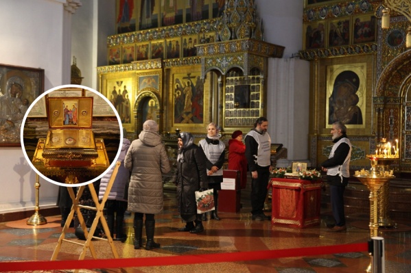 Пояс хранят в золотом ковчеге Пояс хранят в золотом ковчеге