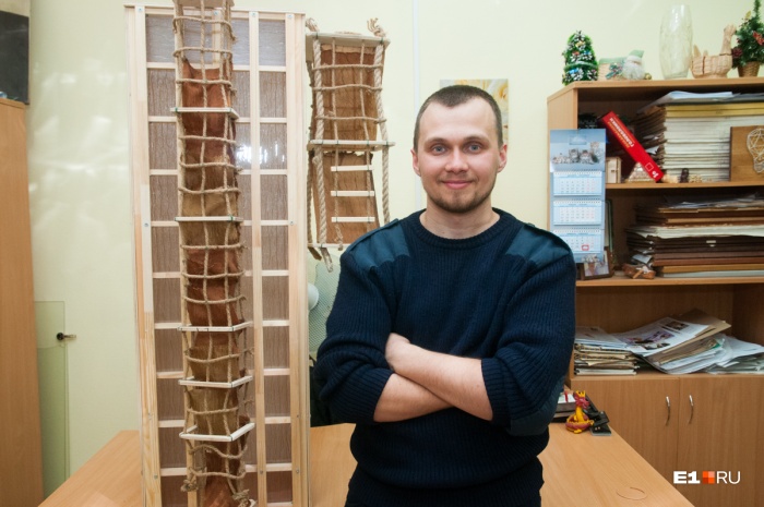 Один из изобретателей — тот самый студент Лестеха, который придумал подушки безопасности для пешеходов Один из изобретателей — тот самый студент Лестеха, который придумал подушки безопасности для пешеходов