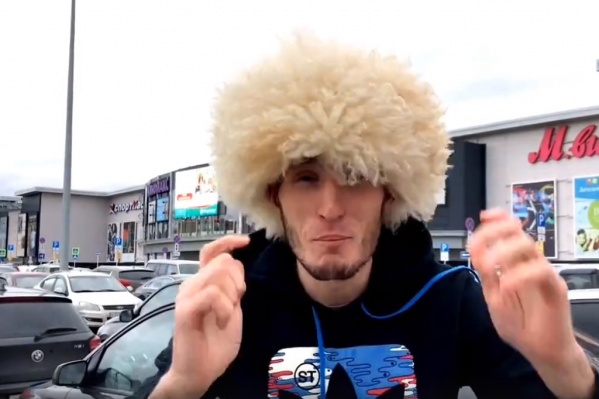 Друзья болельщика бойца MMA сняли все происходящее на видео Друзья болельщика бойца MMA сняли все происходящее на видео