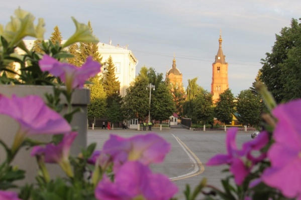 В одном только центре города будет установлено 93 вазона В одном только центре города будет установлено 93 вазона
