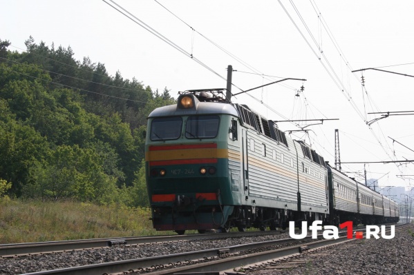 Всегда будьте осторожны и внимательны на ж/д переездах Всегда будьте осторожны и внимательны на ж/д переездах