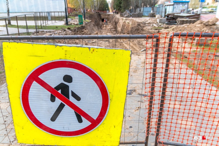 Сколько продлятся работы, коммунальные службы пока не сообщают Сколько продлятся работы, коммунальные службы пока не сообщают