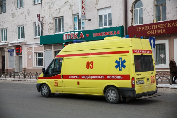 Скорая примчалась на экстренный вызов за семь минут Скорая примчалась на экстренный вызов за семь минут