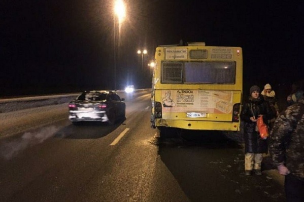 Авария произошла на Красавинском мосту Авария произошла на Красавинском мосту
