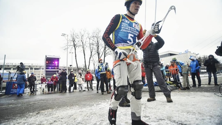 Тюменский ледолаз Николай Кузовлев стал первым в истории чемпионом мира в многоборье