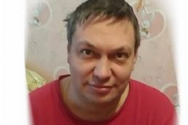 Алексею Ильину 44 года. По словам родственников, он выглядит примерно на 40–45 лет Алексею Ильину 44 года. По словам родственников, он выглядит примерно на 40–45 лет
