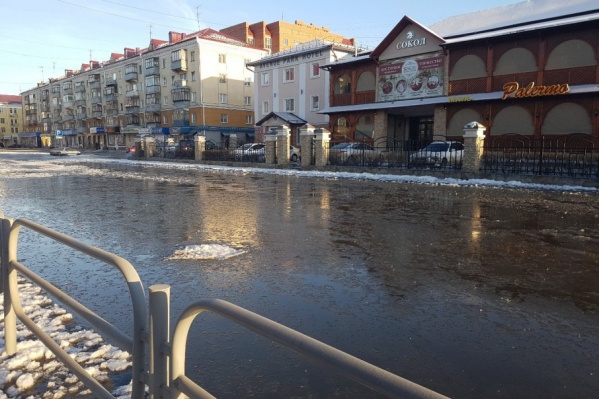 Улицы города превратились в реки Улицы города превратились в реки