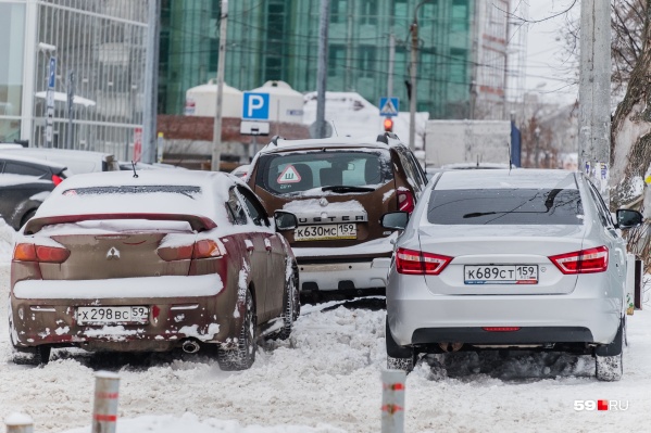 К концу года в Перми должна появиться краткосрочная аренда автомобилей. Это удобно, но вот в пробке стоять — невыгодно, оплата поминутная. К концу года в Перми должна появиться краткосрочная аренда автомобилей. Это удобно, но вот в пробке стоять — невыгодно, оплата поминутная.