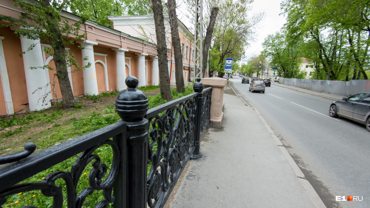 Какое название было у улицы Чапаева?
