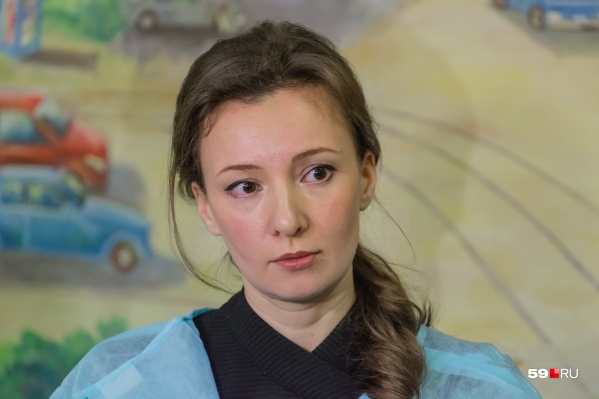 Анна Кузнецова считает, что решение гимназии установить разный проходной балл для мальчиков и девочек нарушает права детей Анна Кузнецова считает, что решение гимназии установить разный проходной балл для мальчиков и девочек нарушает права детей