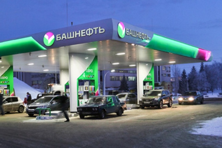 До декабря 2014 года две трети акций «Башнефти» принадлежали АФК «Система» До декабря 2014 года две трети акций «Башнефти» принадлежали АФК «Система»
