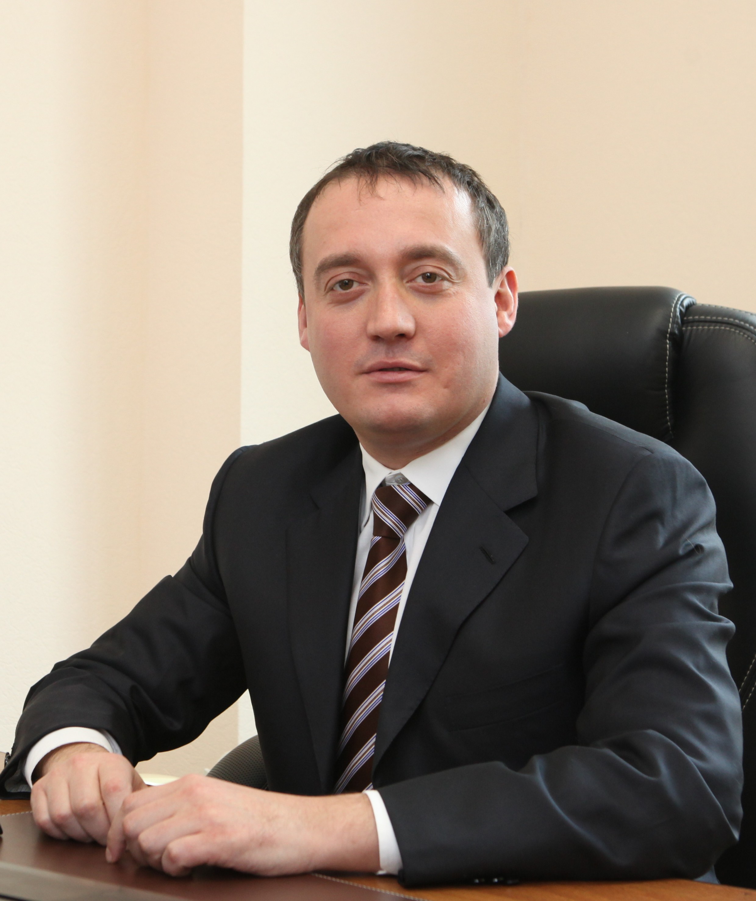Компания, контролируемая семьёй Вайнштейнов, уже выиграла торги на 1,6 миллиарда рублей Компания, контролируемая семьёй Вайнштейнов, уже выиграла торги на 1,6 миллиарда рублей