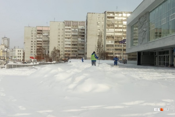 В последний день октября в Екатеринбурге <a href="https://www.e1.ru/news/spool/news_id-66292171.html" target="_blank" class="_">выпало 5–6 миллиметров осадков</a> В последний день октября в Екатеринбурге <a href="https://www.e1.ru/news/spool/news_id-66292171.html" target="_blank" class="_">выпало 5–6 миллиметров осадков</a> 