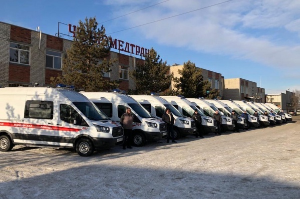 Теперь на вызовы к челябинцам будут приезжать 17 новых скорых Теперь на вызовы к челябинцам будут приезжать 17 новых скорых 