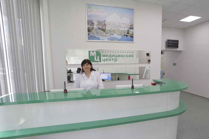 Муниципальный медицинский центр предлагает доступные цены на прием платных специалистов