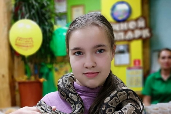 Школьница повредила позвоночник и ушибла ногу, а в управляющей компании и коммунальной службе ищут виноватых Школьница повредила позвоночник и ушибла ногу, а в управляющей компании и коммунальной службе ищут виноватых